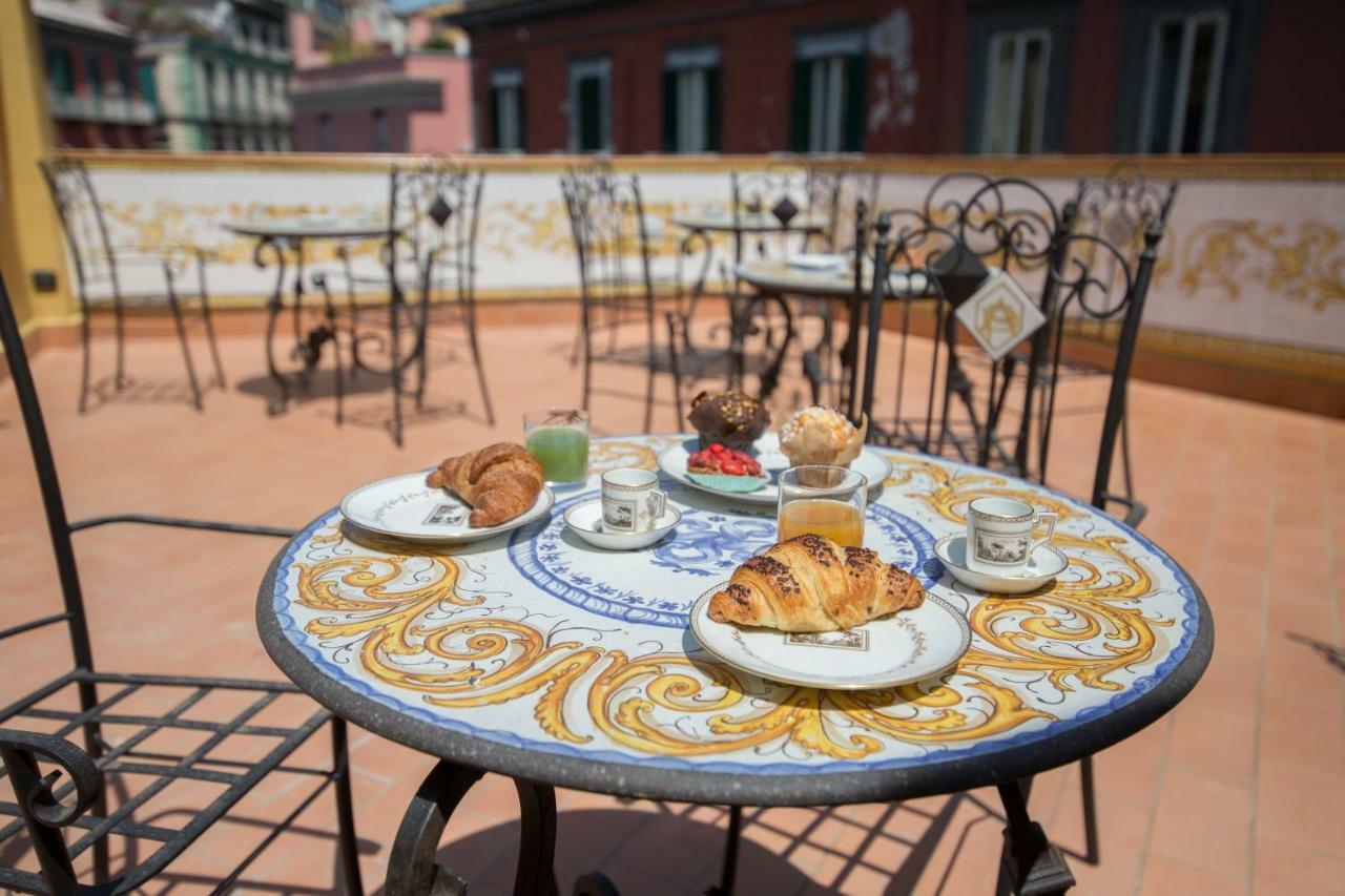 ナポリ Palazzo Doria D'Angri Bed & Breakfast エクステリア 写真